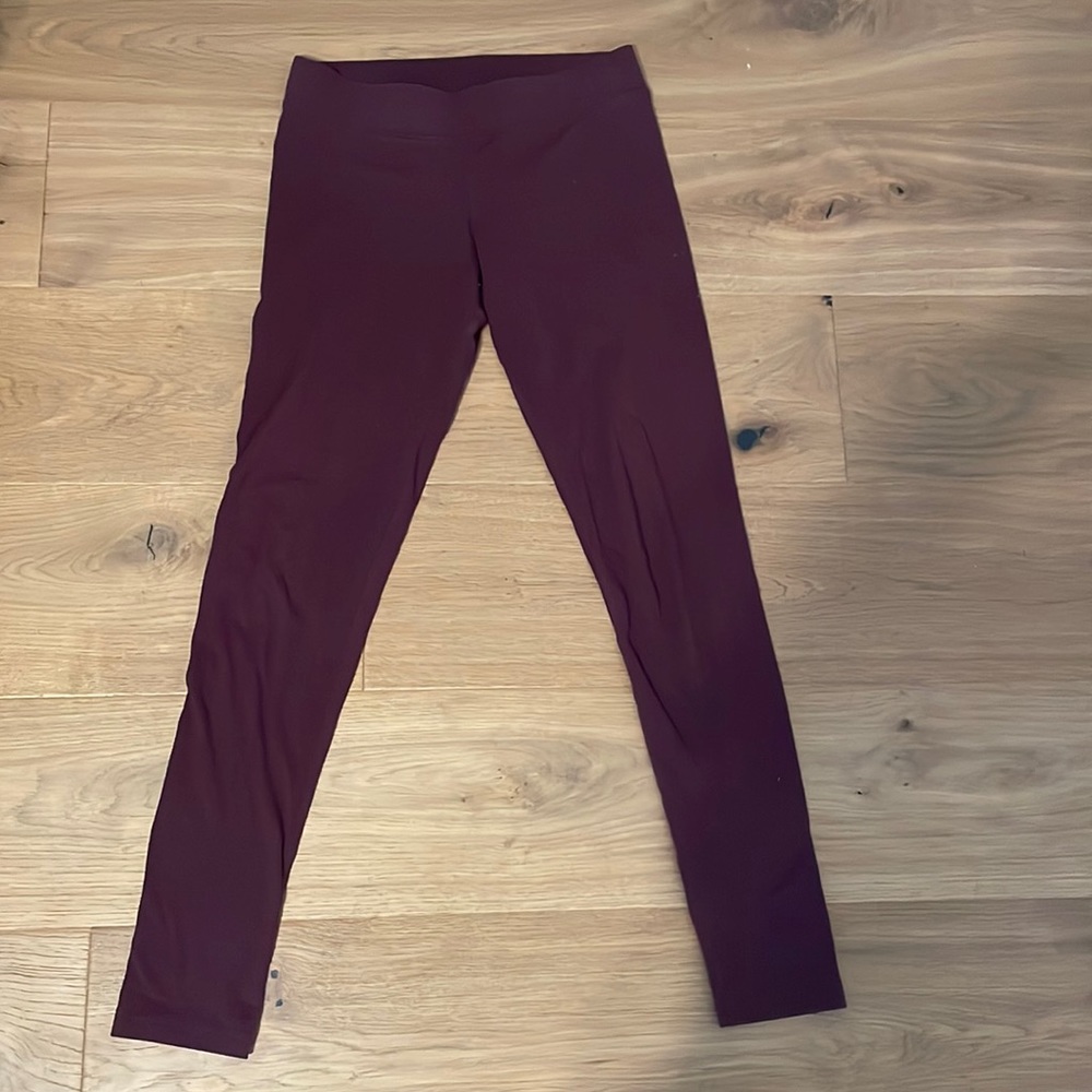 Burgundy leggings